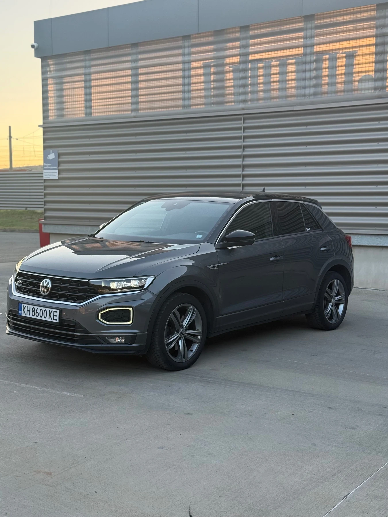 VW T-Roc 2.0 TDI 150 к.с. R-Line, снимка 3 - Автомобили и джипове - 56021060