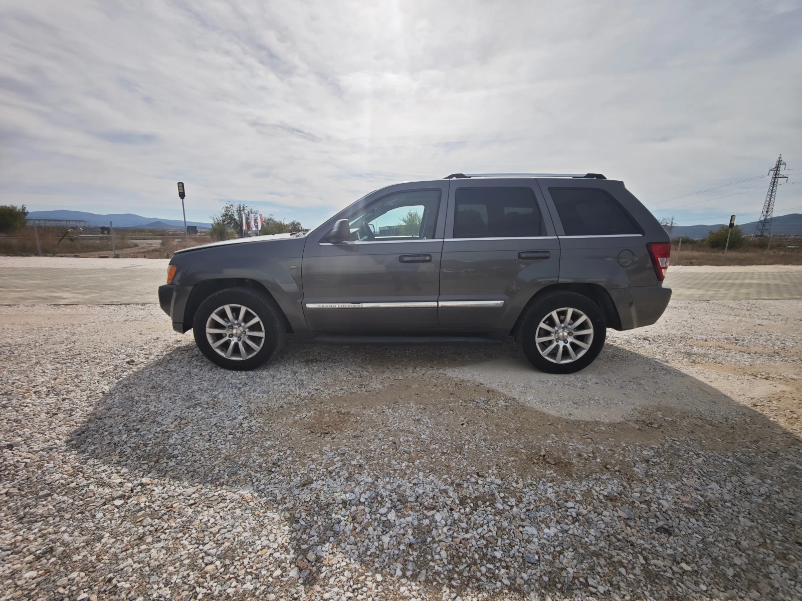 Jeep Grand cherokee 3.0CRD, снимка 7 - Автомобили и джипове - 56548637
