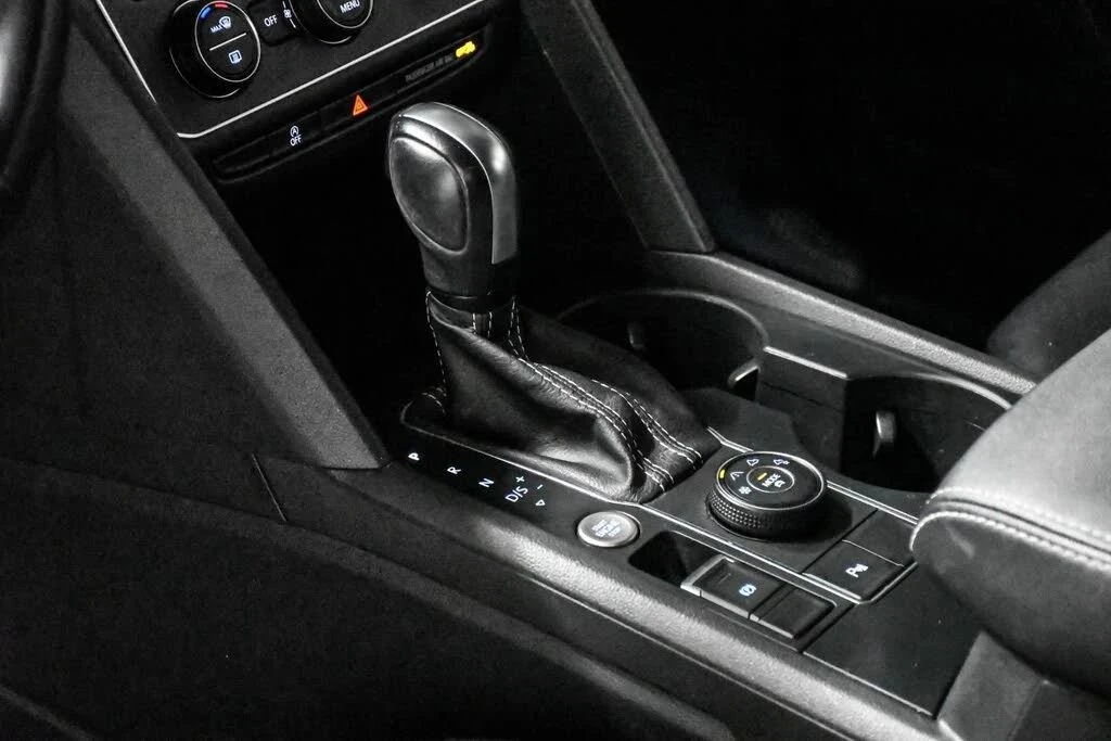 VW Atlas, снимка 12 - Автомобили и джипове - 56729014