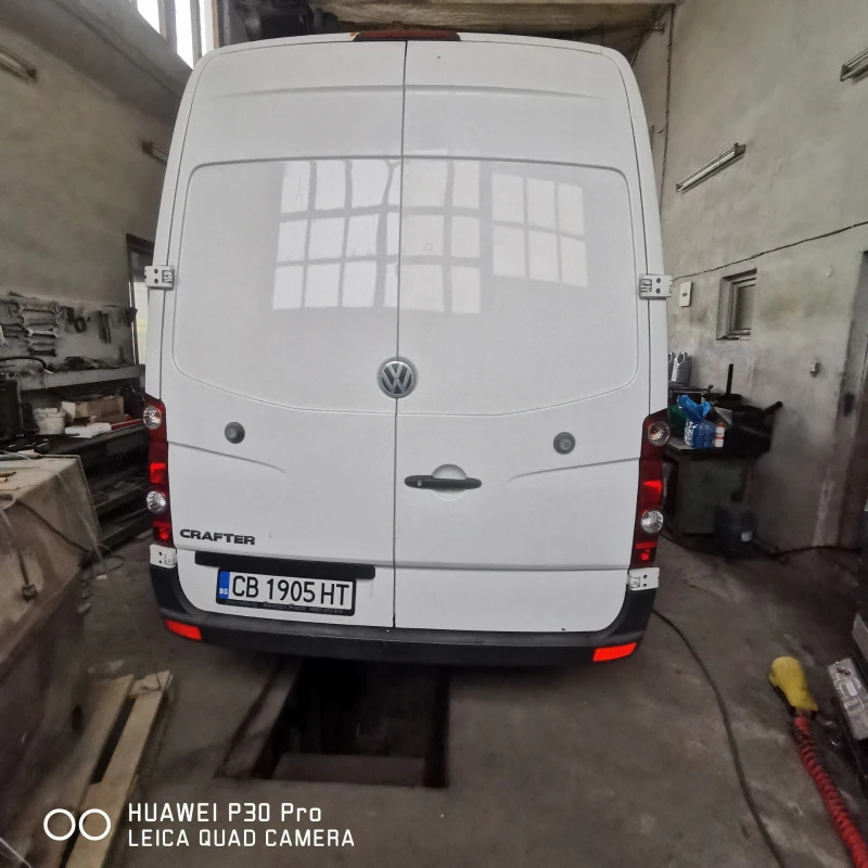 VW Crafter, снимка 3 - Бусове и автобуси - 48196722