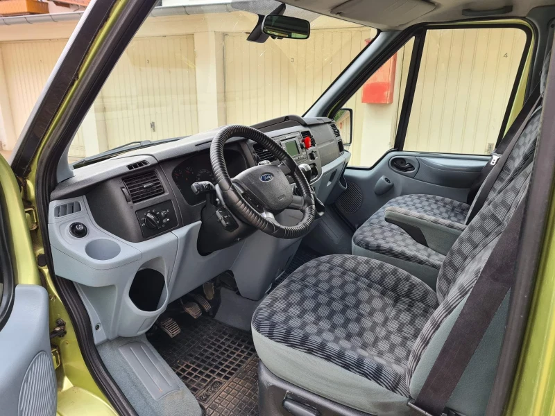 Ford Transit Tourneo, снимка 8 - Бусове и автобуси - 52865840
