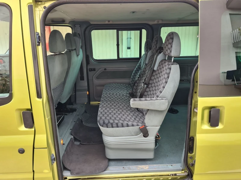 Ford Transit Tourneo, снимка 9 - Бусове и автобуси - 52865840