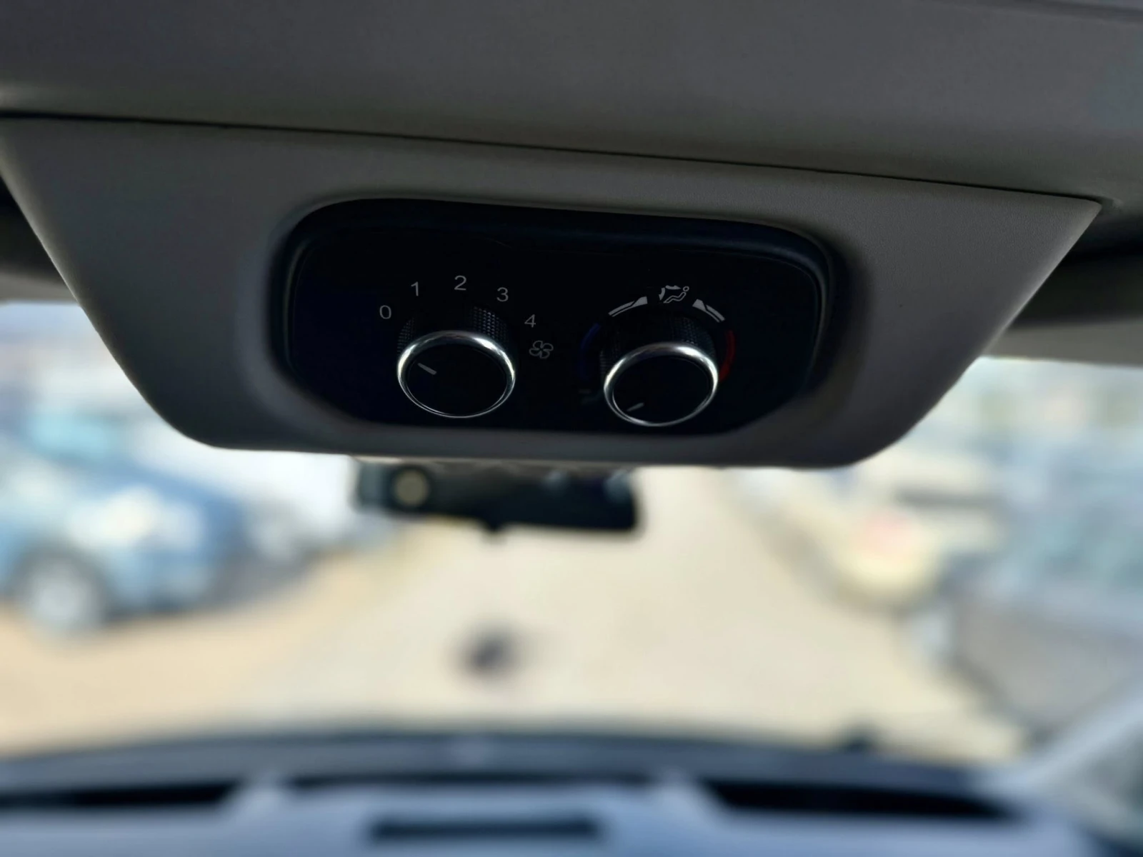 Ford Transit 2.0 РАМПА, снимка 15 - Бусове и автобуси - 53847152