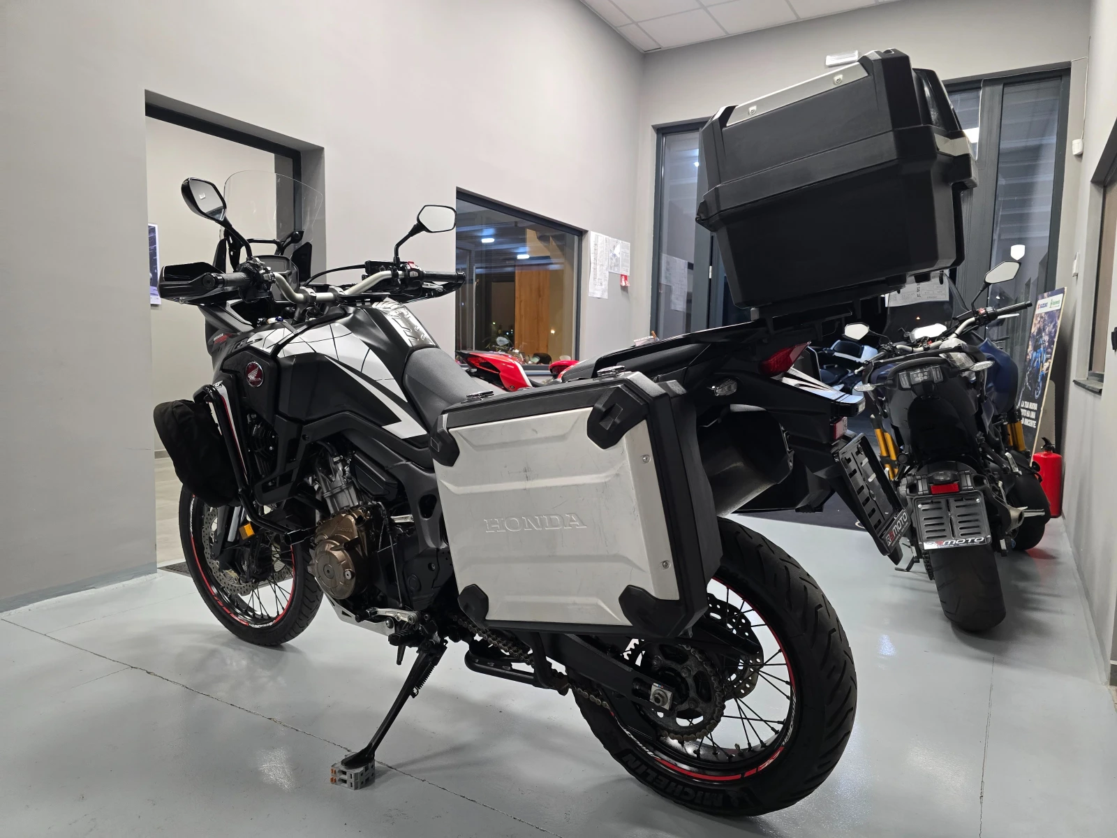 Honda Crf 1000ie, ABS, Подгрев, Ролбари, 3 куфара! - изображение 5