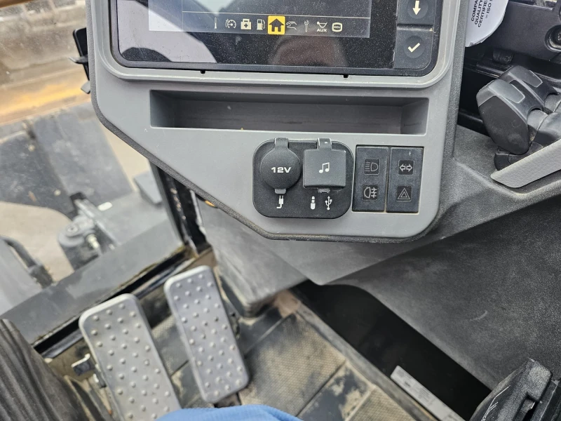 Багер JCB HYDRADIG 110W + 8 РАБОТНО УРЕДА ЛИЗИНГ, снимка 8 - Индустриална техника - 52893416