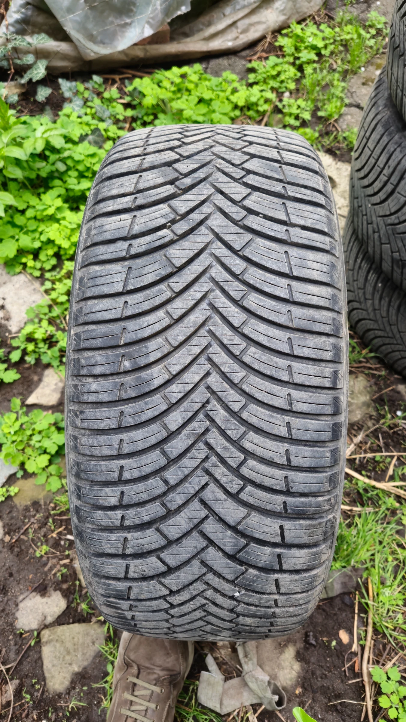  235/45R17 | Mobile.bg   3