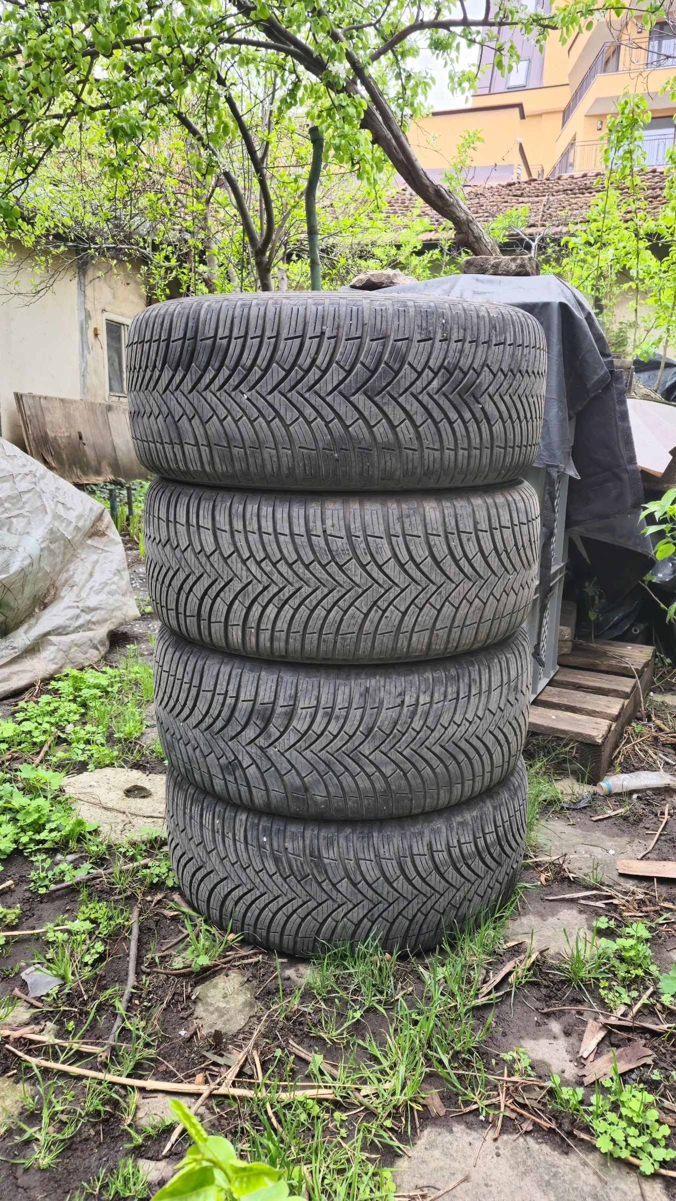  235/45R17 | Mobile.bg   1