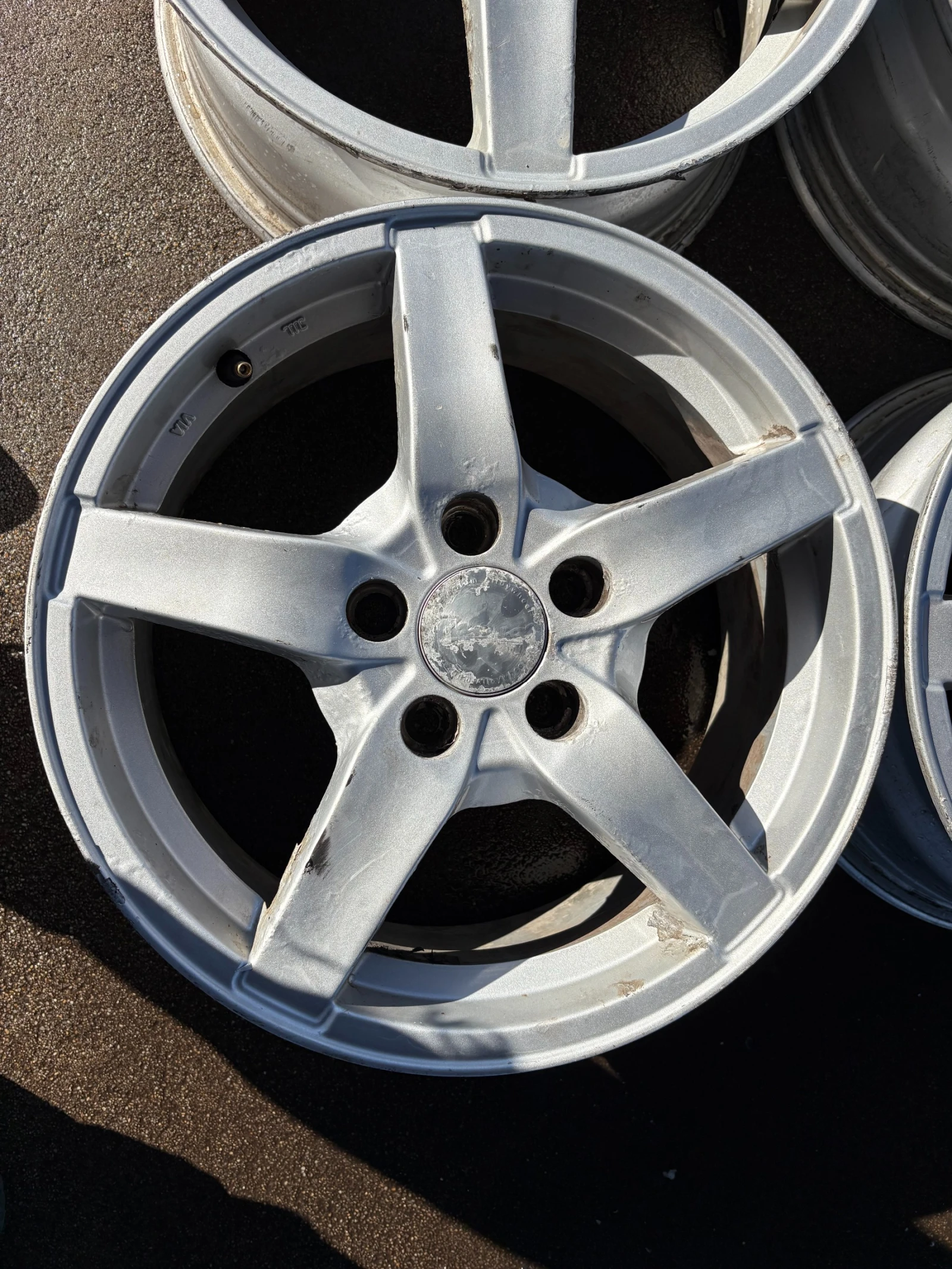   VW Golf | Mobile.bg   3