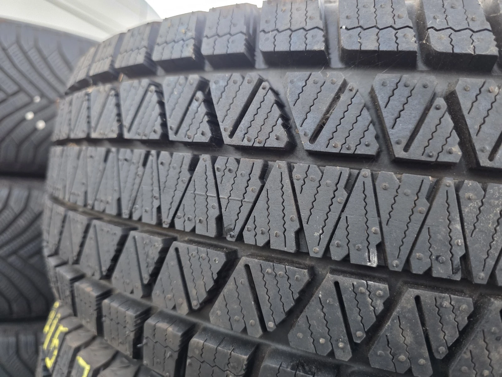���� 215/70R16 | Mobile.bg � ����������� 8