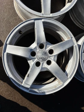   VW Golf | Mobile.bg    3