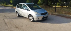 Toyota Corolla verso 2.0 D-4D , снимка 1