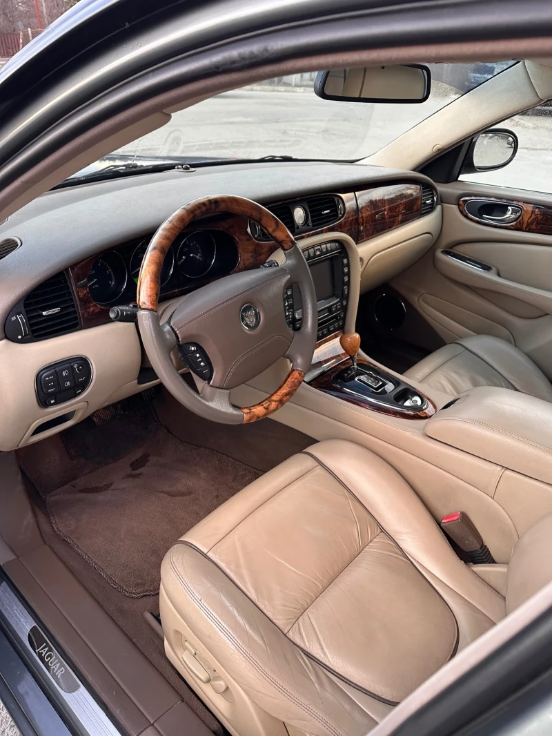 Jaguar Xj, снимка 7 - Автомобили и джипове - 49493390