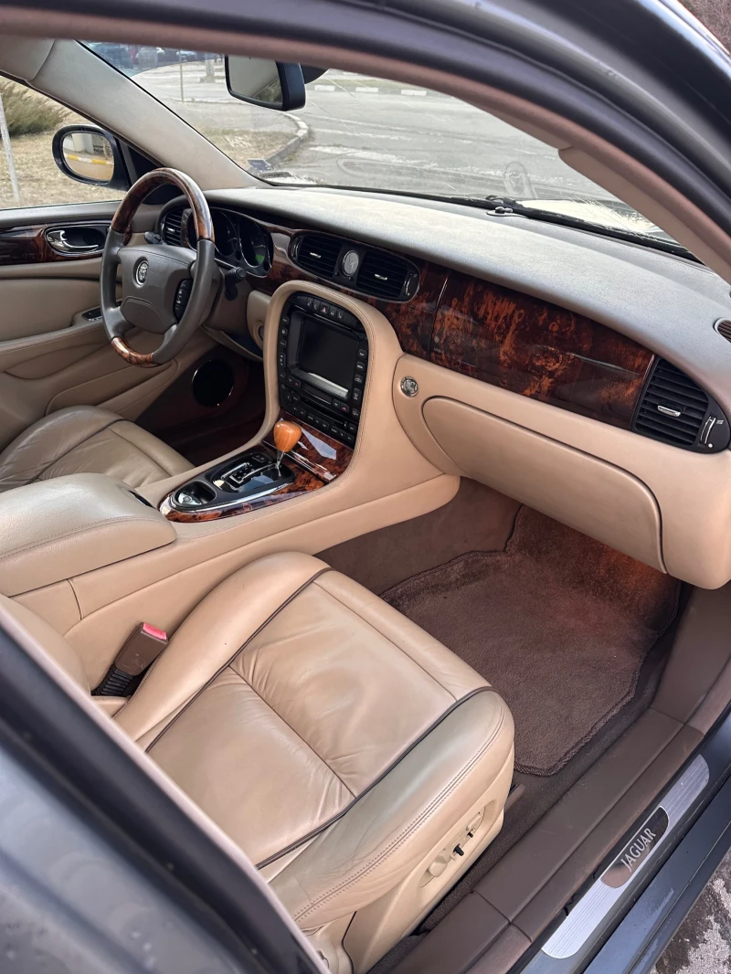 Jaguar Xj, снимка 9 - Автомобили и джипове - 49493390