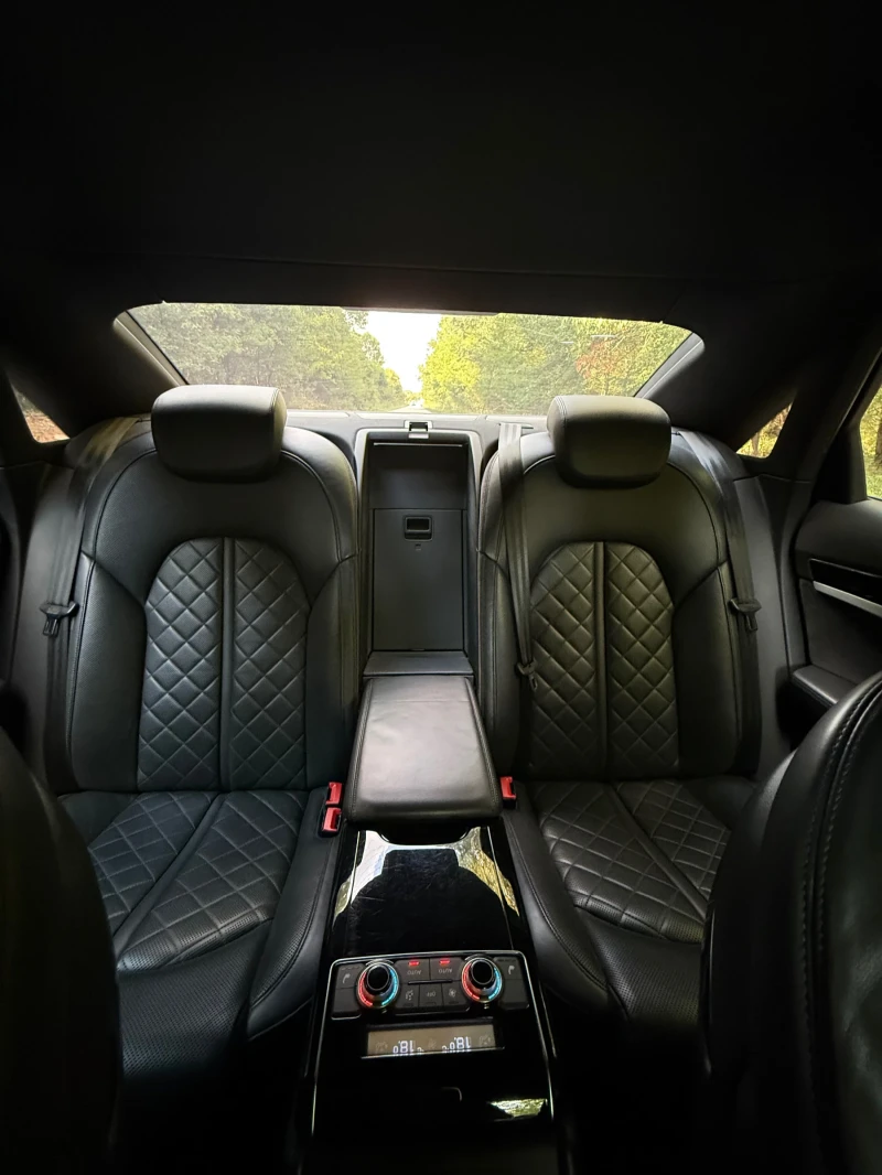 Audi A8, снимка 9 - Автомобили и джипове - 52471945