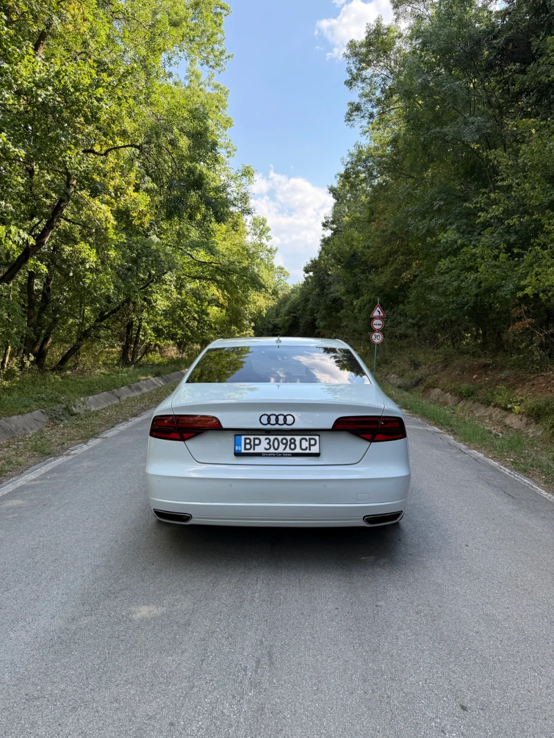 Audi A8, снимка 5 - Автомобили и джипове - 52471945
