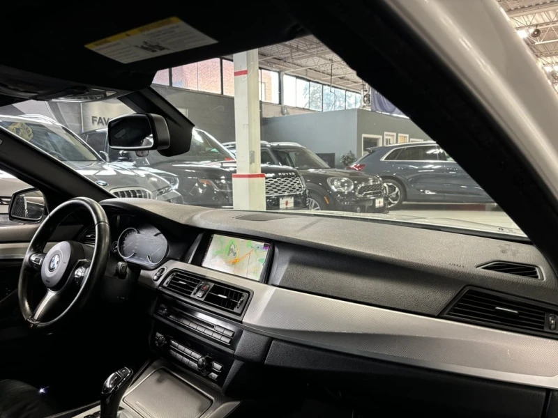 BMW 528 * 528i xDrive| AWD| MPACKAGE| NAV| SUNROOF| LEATHE, снимка 11 - Автомобили и джипове - 52690490