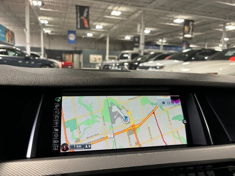 BMW 528 * 528i xDrive| AWD| MPACKAGE| NAV| SUNROOF| LEATHE, снимка 14 - Автомобили и джипове - 52690490