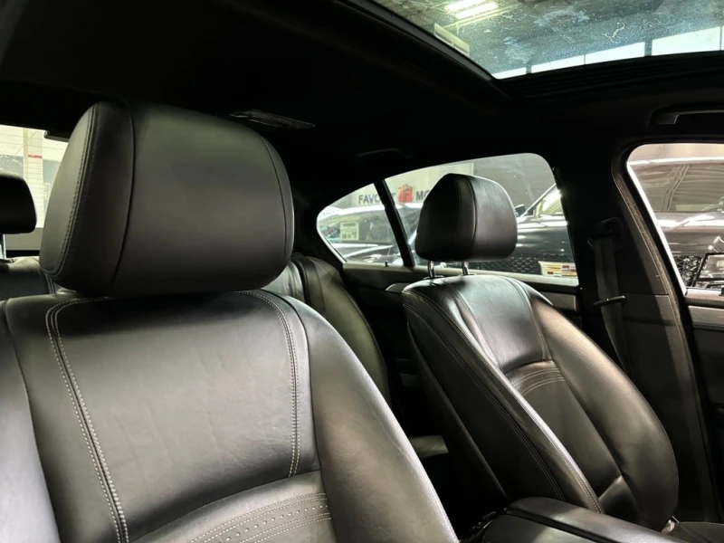 BMW 528 * 528i xDrive| AWD| MPACKAGE| NAV| SUNROOF| LEATHE, снимка 12 - Автомобили и джипове - 52690490