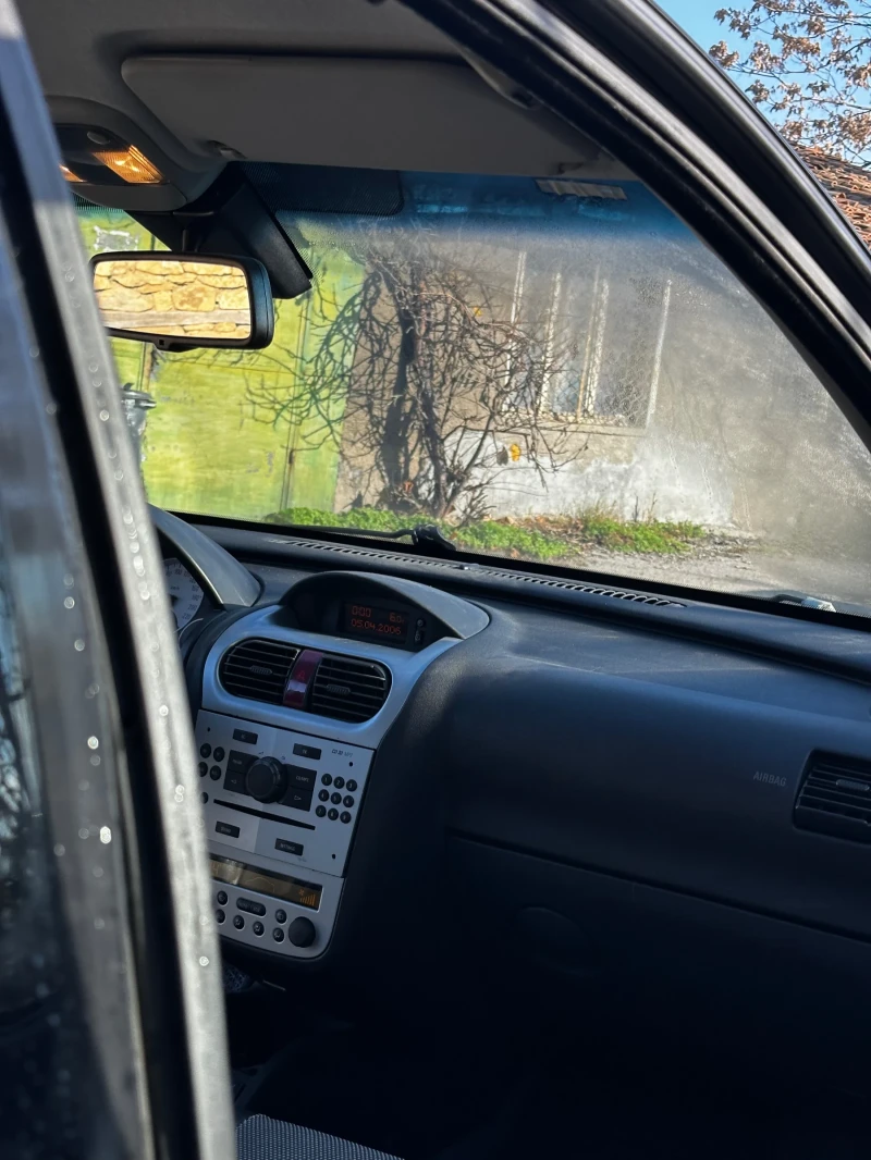 Opel Corsa 1.8 GSI , снимка 6 - Автомобили и джипове - 52773479
