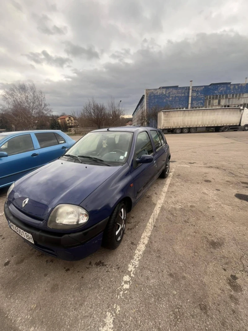 Renault Clio, снимка 2 - Автомобили и джипове - 53012557