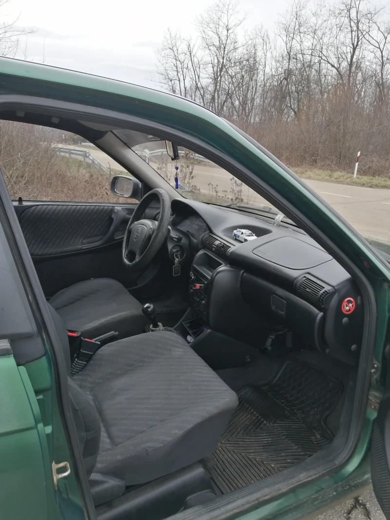 Opel Astra 1.7tds, снимка 4 - Автомобили и джипове - 53238453