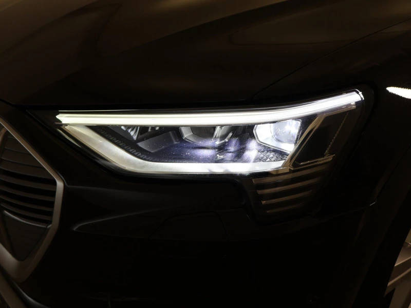 Audi E-Tron E-Tron 55, снимка 15 - Автомобили и джипове - 53432061