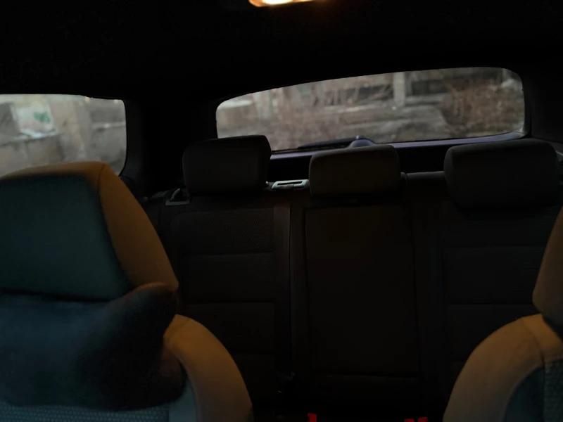 VW Golf, снимка 7 - Автомобили и джипове - 53501959