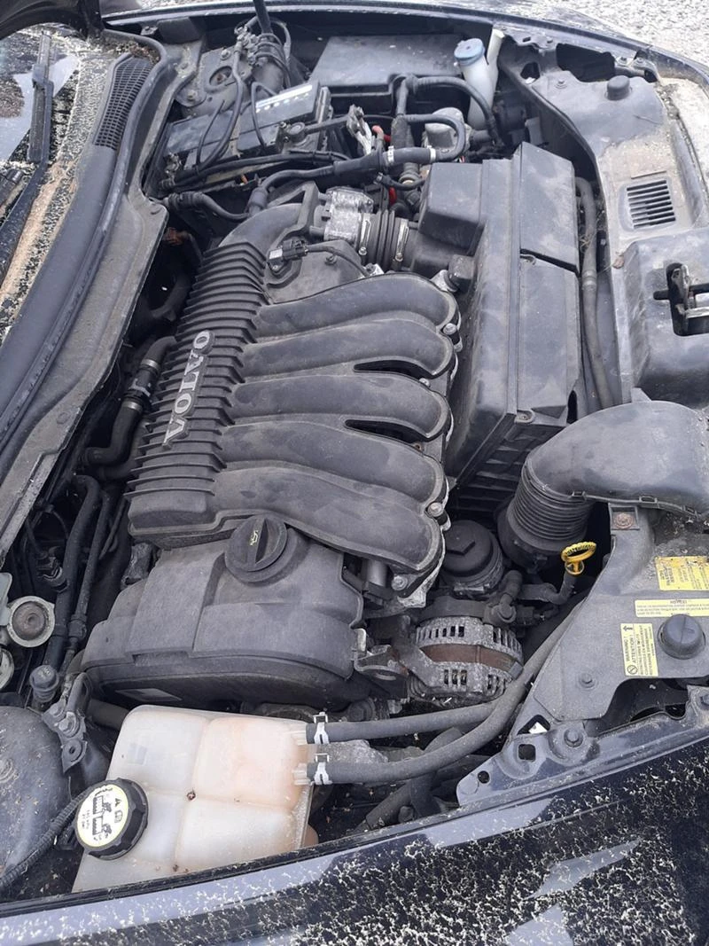 Volvo C70 2.4 petrol, снимка 9 - Автомобили и джипове - 34818525