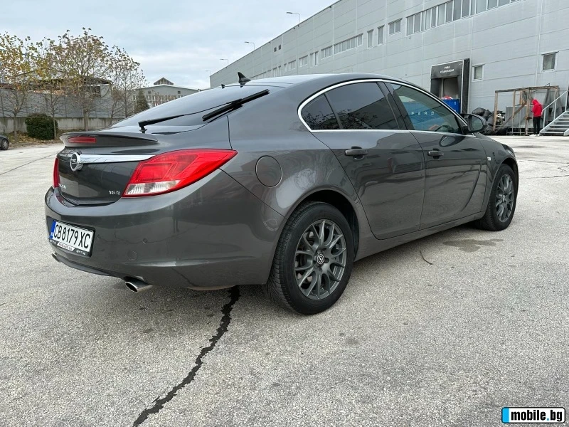 Opel Insignia 2.8 260к.с. 4х4 - изображение 6