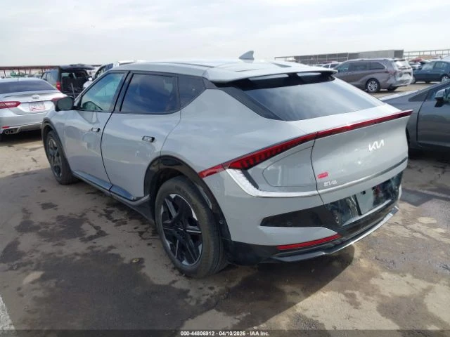 Kia EV6 Wind, снимка 3 - Автомобили и джипове - 54232171