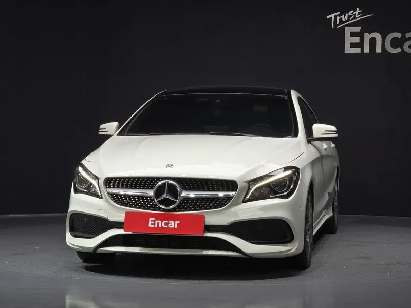 Mercedes-Benz CLA 2.5, снимка 3 - Автомобили и джипове - 54288333
