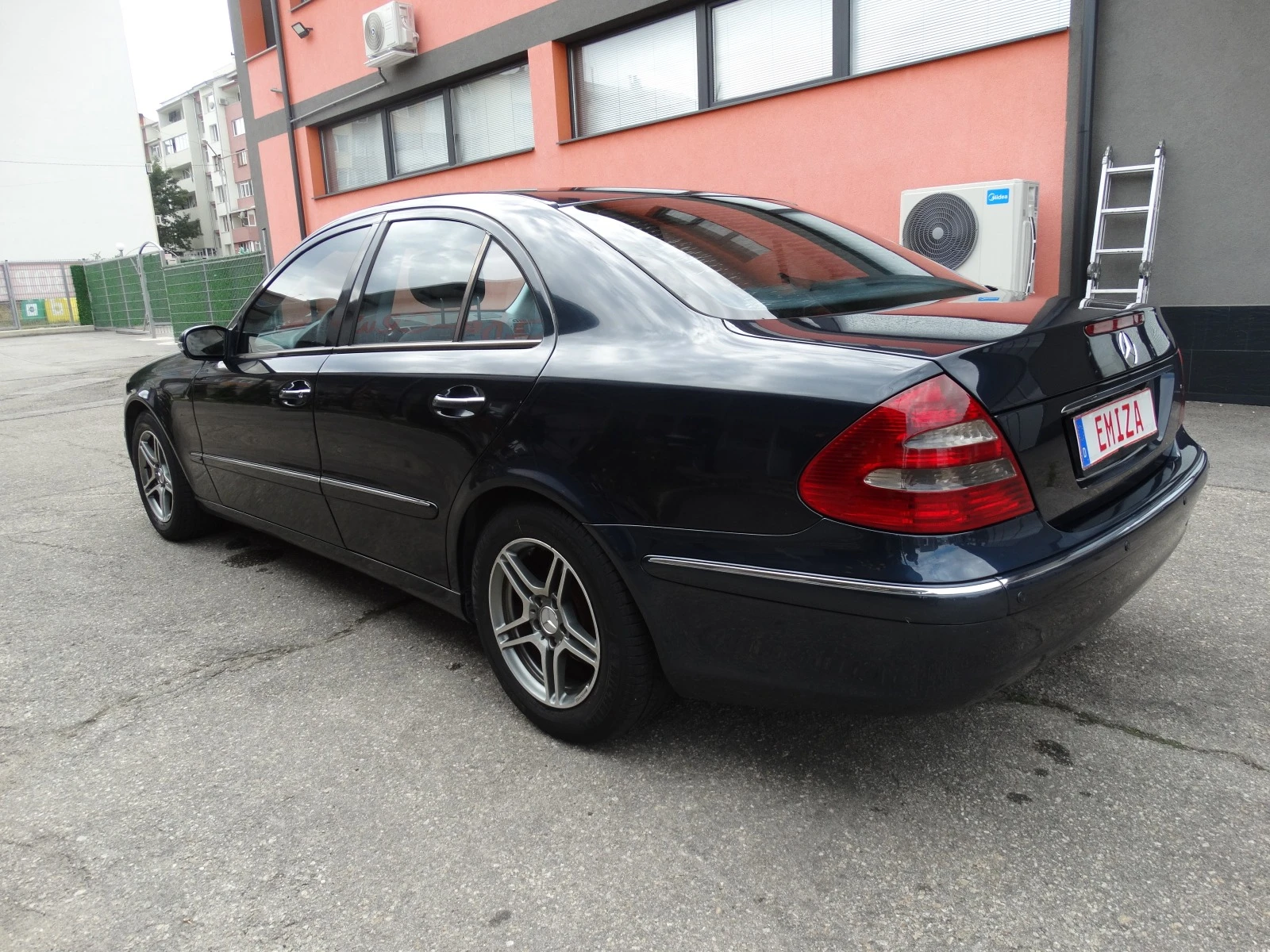 Mercedes-Benz E 220 2.2 CDI - изображение 4