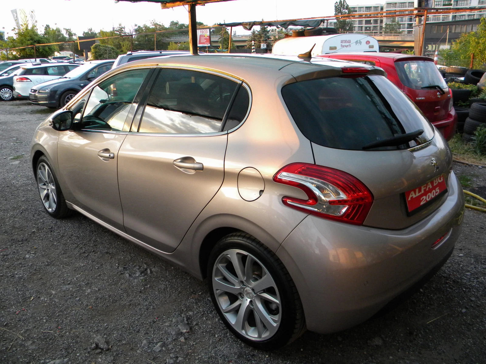 Peugeot 208 1.6E-HDI ALLURE. NAVI- KATO НОВО  EURO5B - изображение 3