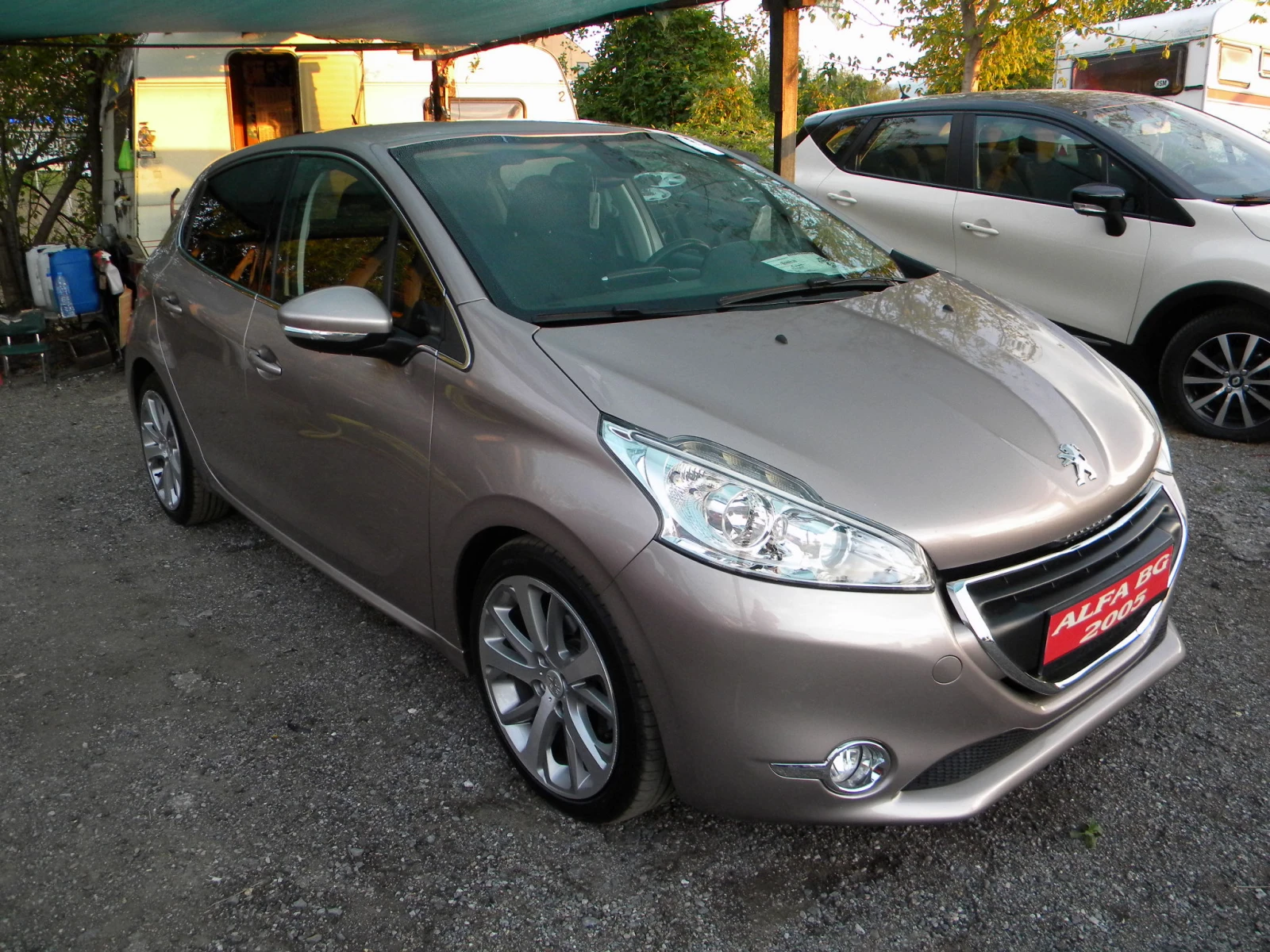 Peugeot 208 1.6E-HDI ALLURE. NAVI- KATO НОВО  EURO5B - изображение 2