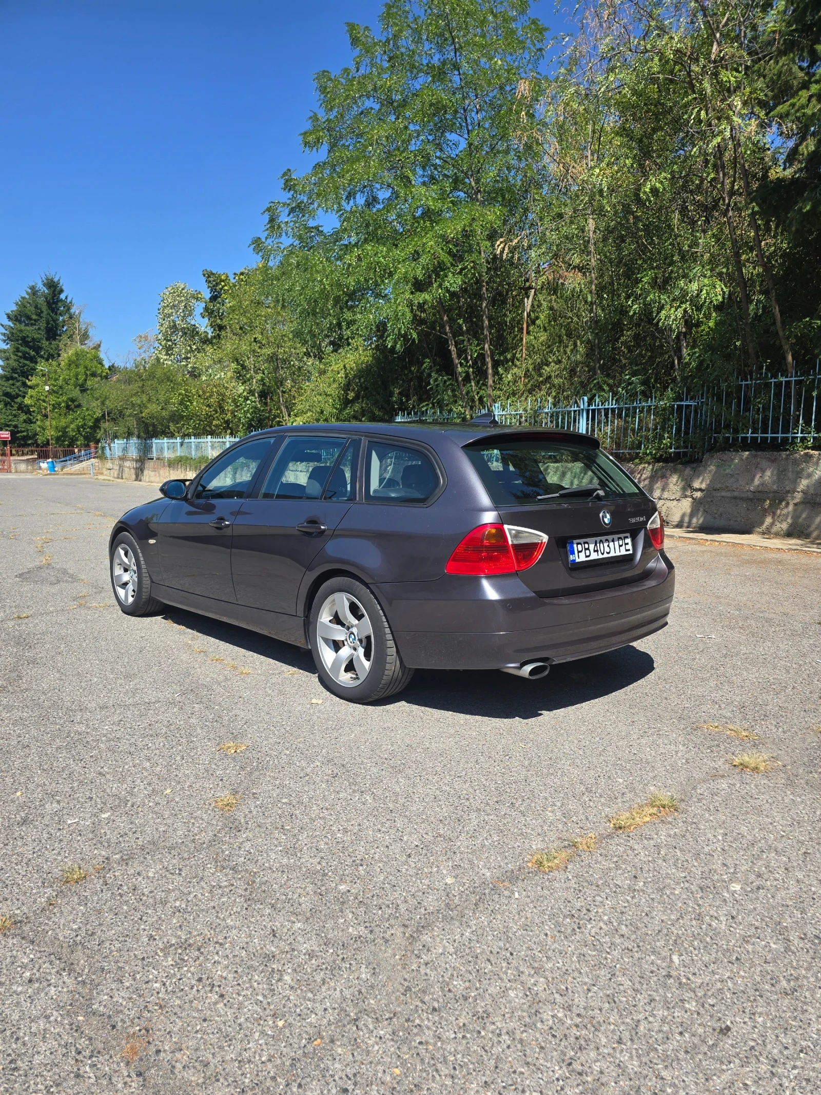 BMW 320 2.0D - изображение 5