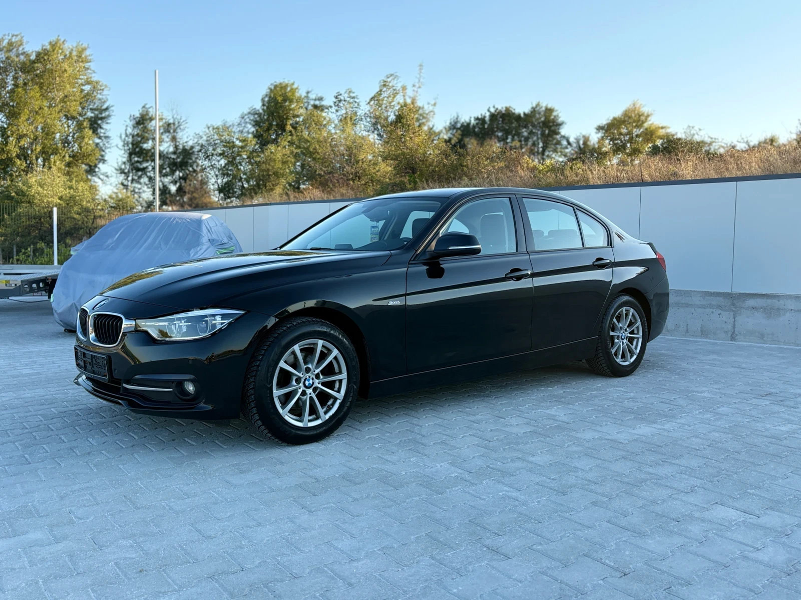 BMW 318 2015 - изображение 3