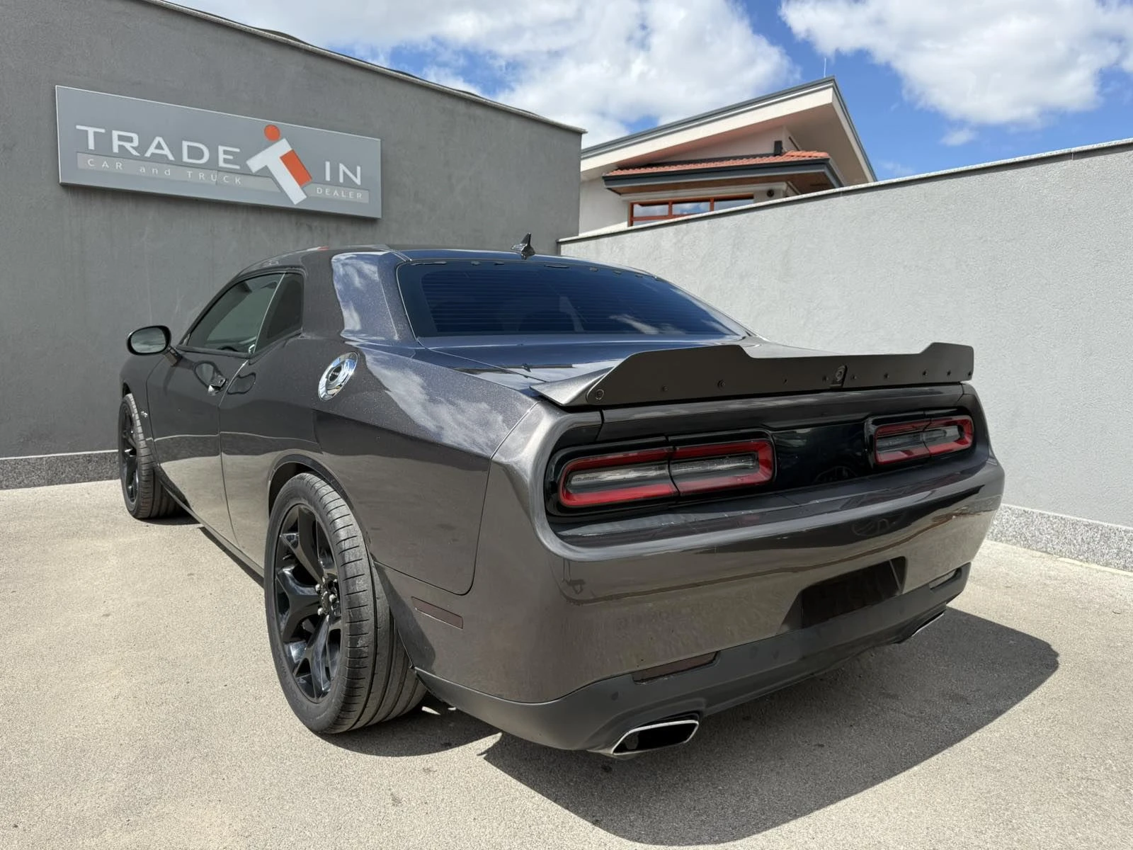 Dodge Challenger 3.6 V6  - изображение 6
