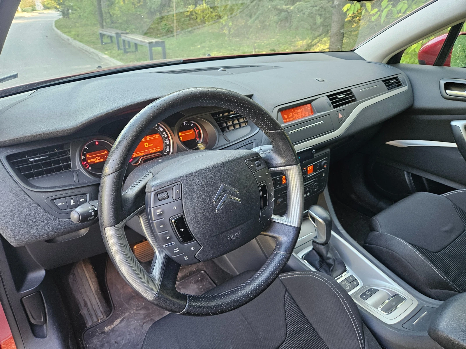 Citroen C5 2.0 HDi, първи собственик - изображение 9