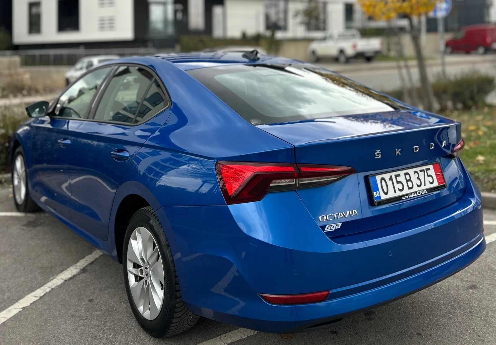 Skoda Octavia 2.0TDI* FULL LED* DISTRONIC* КАТО НОВА - изображение 10