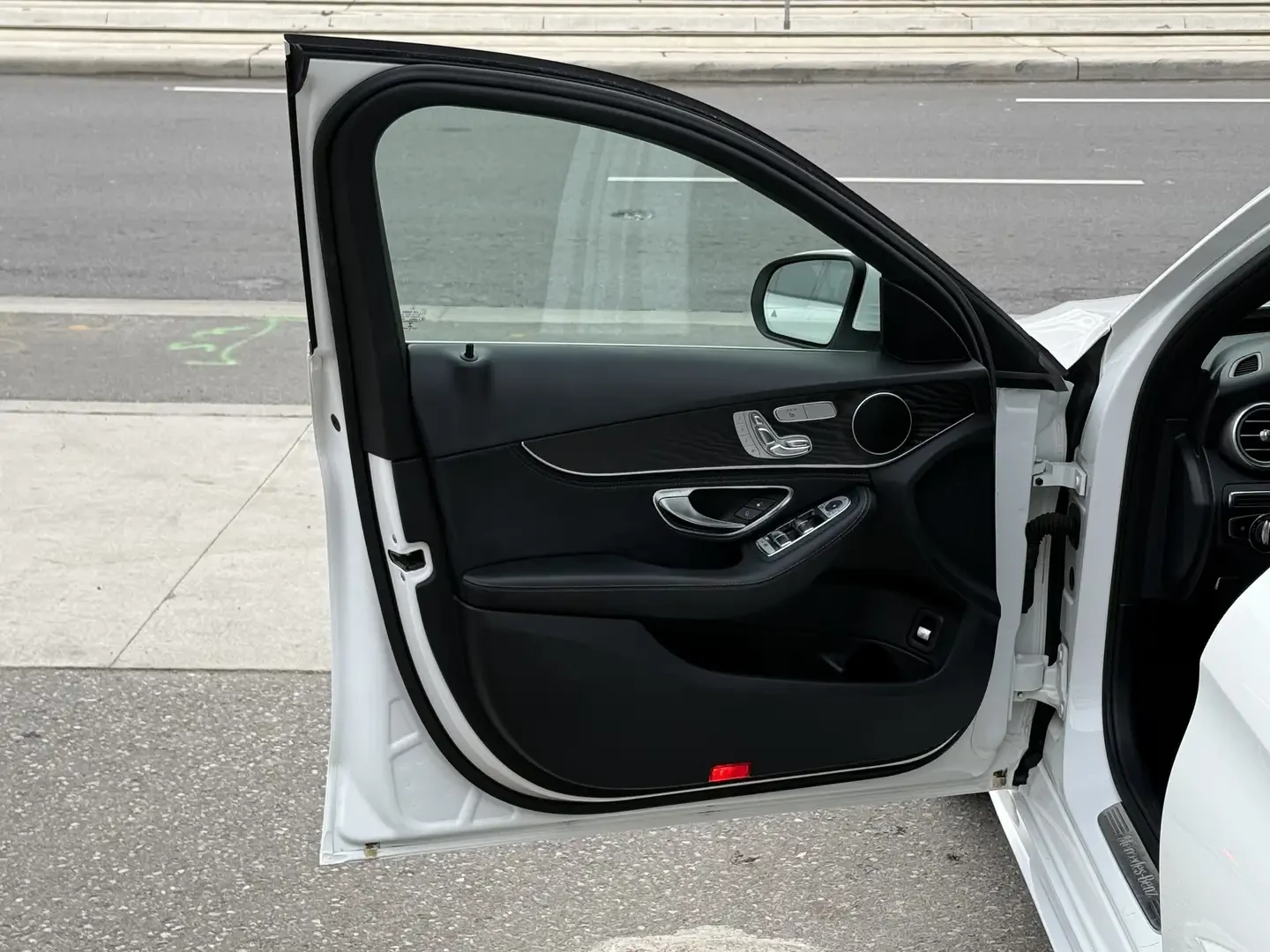 Mercedes-Benz C 300 AMG, AMBIENT, B.SPOT, PANO, KEYLESS | Mobile.bg   7