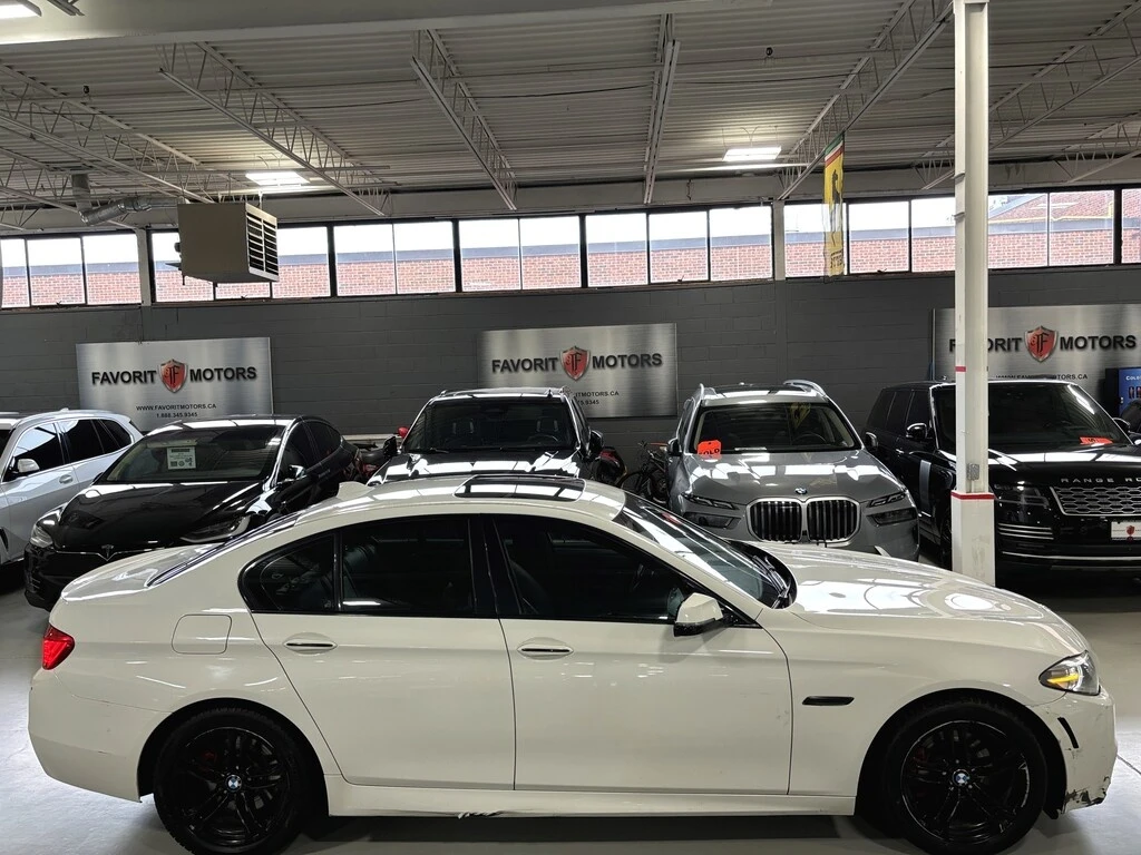 BMW 528 * 528i xDrive| AWD| MPACKAGE| NAV| SUNROOF| LEATHE | Mobile.bg   3