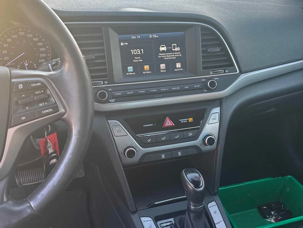 Hyundai Elantra * GL * CARFAX * БЕЗ ПЪРВОНАЧАЛНА ВНОСКА - изображение 9