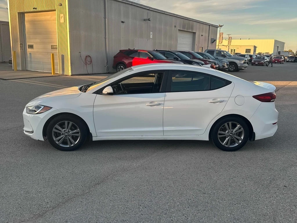 Hyundai Elantra * GL * CARFAX * БЕЗ ПЪРВОНАЧАЛНА ВНОСКА - изображение 2