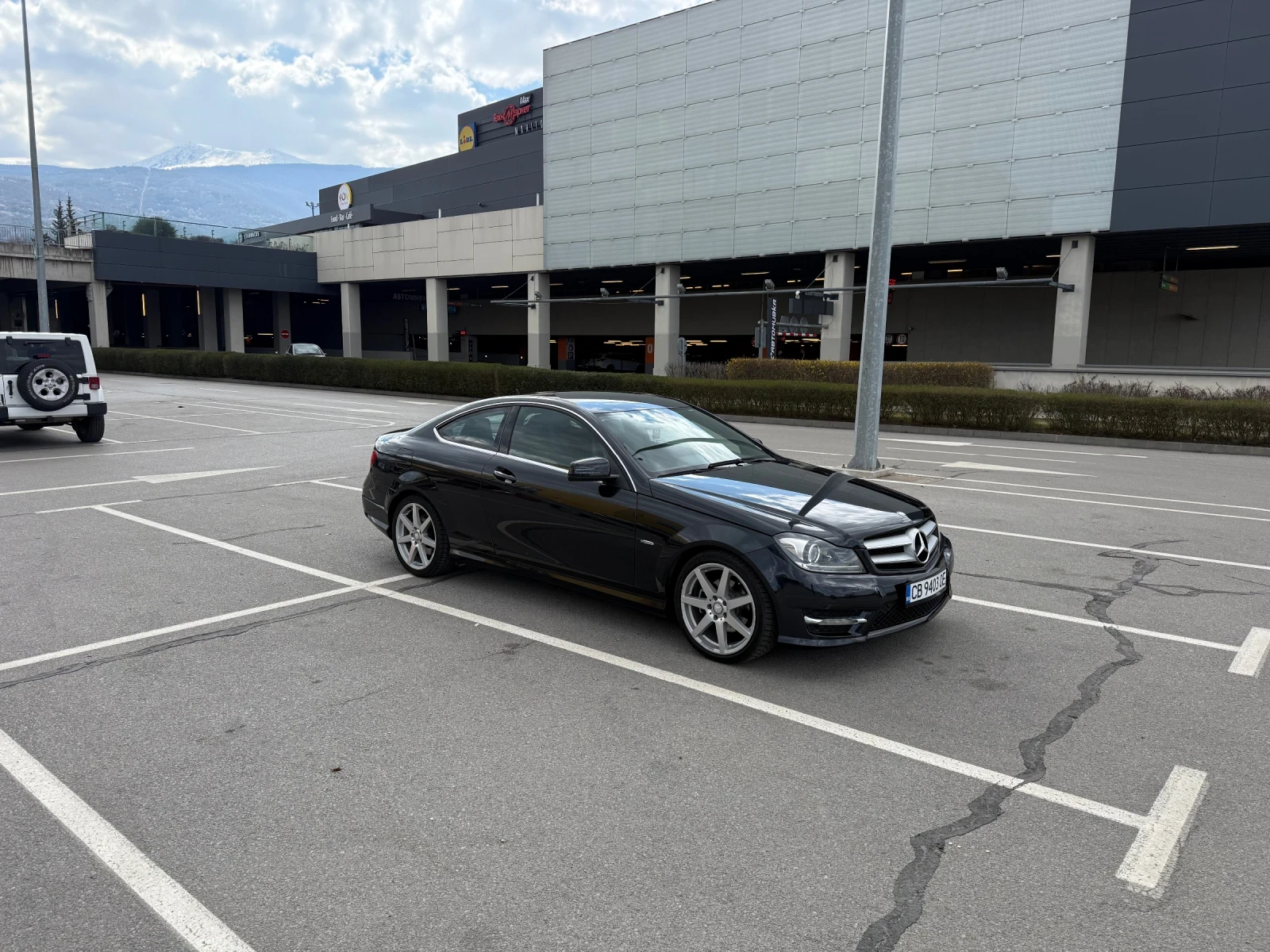 Mercedes-Benz C 220 AMG ТОП СЪСТОЯНИЕ!, снимка 6 - Автомобили и джипове - 54038774
