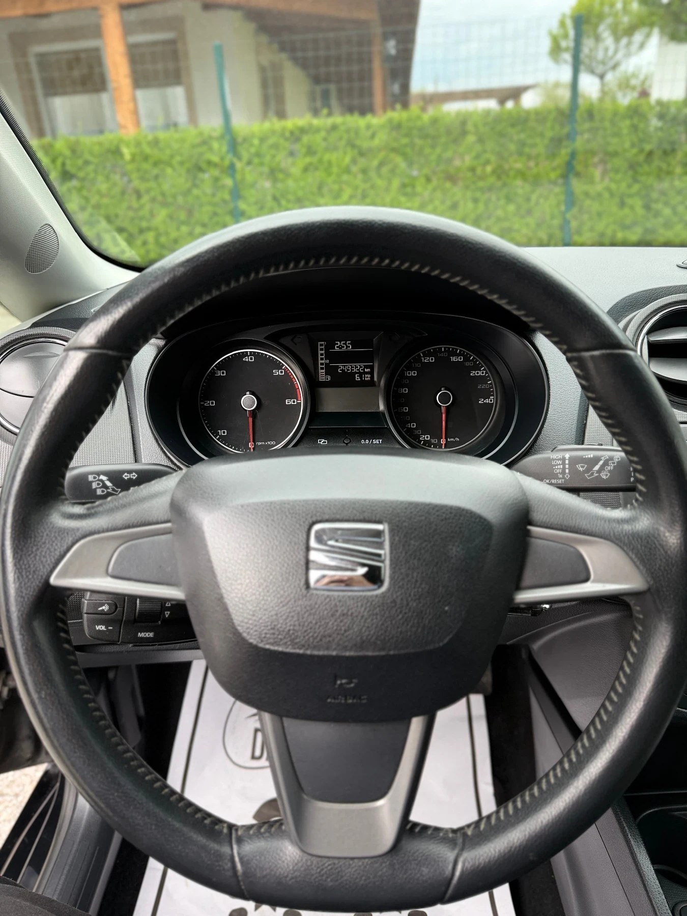 Seat Ibiza 1.6 105 Face lift, снимка 17 - Автомобили и джипове - 54382890