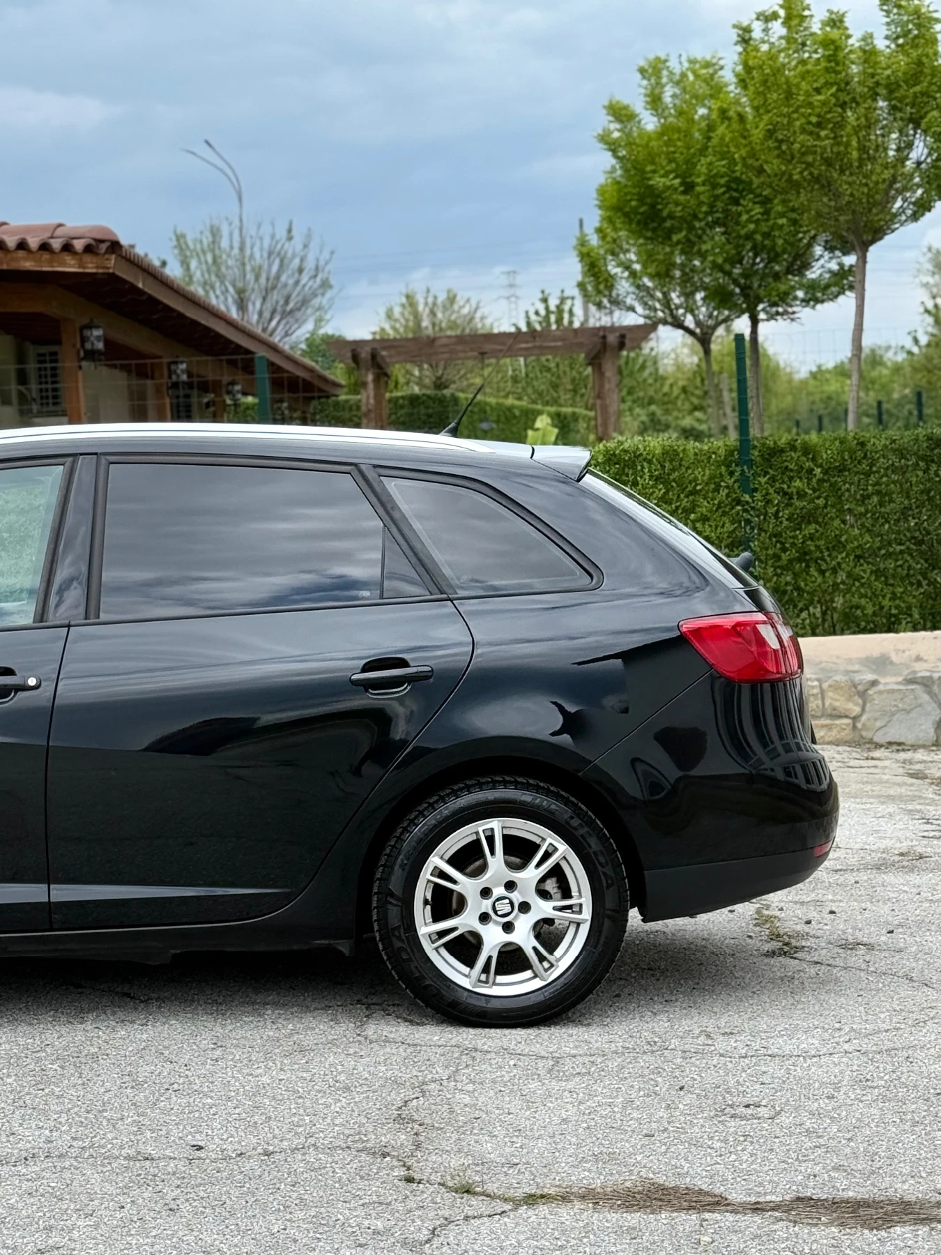 Seat Ibiza 1.6 105 Face lift, снимка 6 - Автомобили и джипове - 54382890