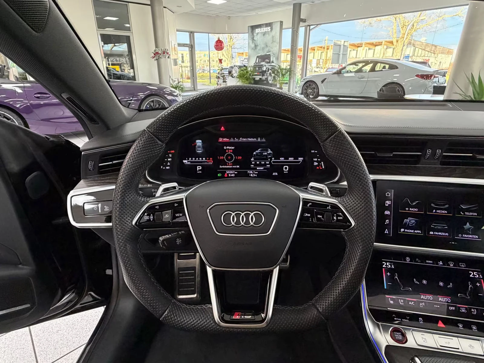 Audi Rs7 KERAMIK/600HP/MATRIX/360/HUD/PANO/SOFT/ALCNTR/393z, снимка 11 - Автомобили и джипове - 54423145