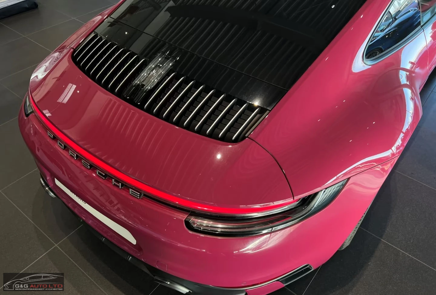 Porsche 911 992/CARRERA/4S/450HP/PDK/CHRONO/MATRIX/PANO/424z, снимка 8 - Автомобили и джипове - 54604928