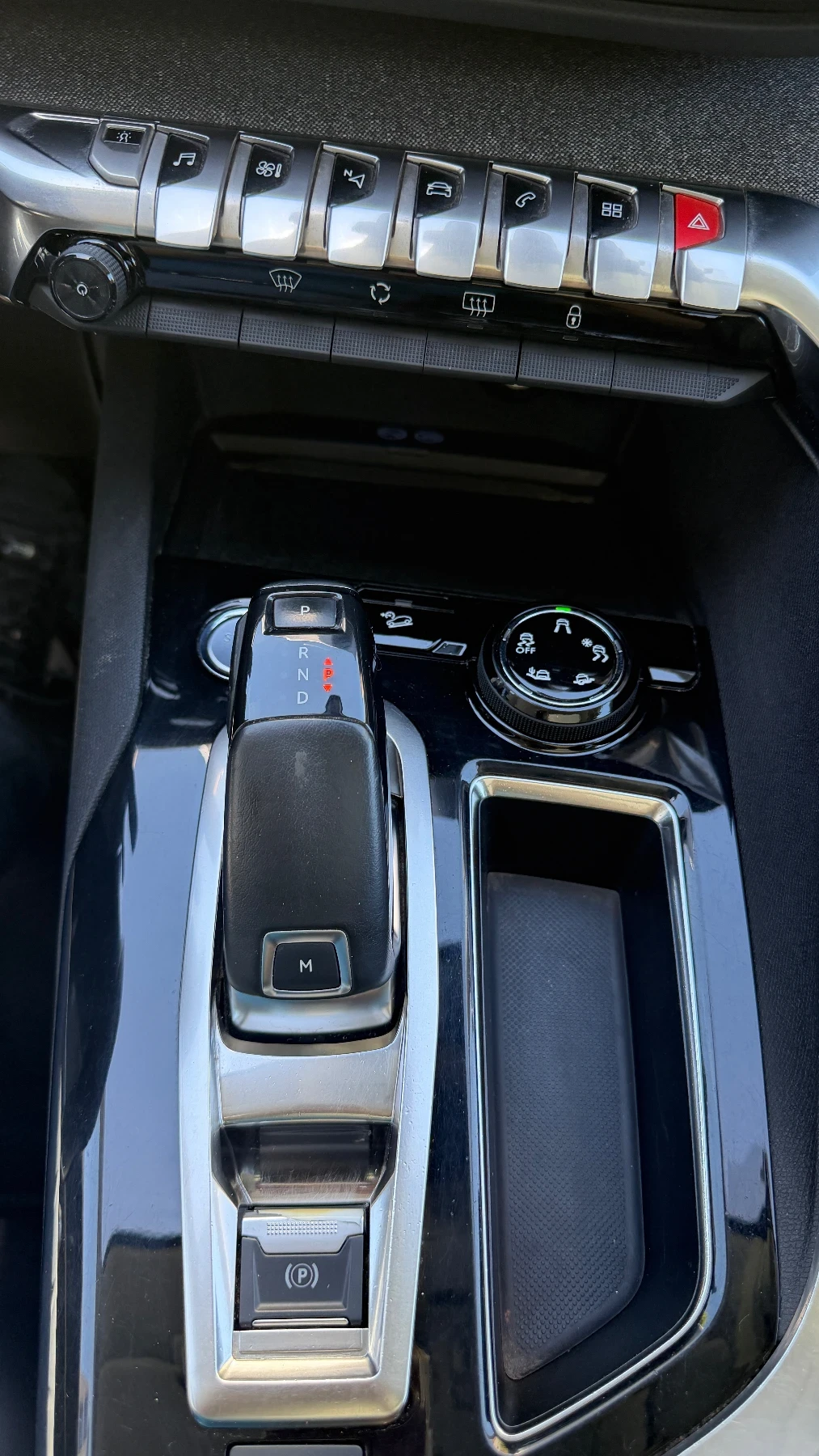 Peugeot 5008 GT Line ФУЛ ЕКСТРИ, снимка 7 - Автомобили и джипове - 54653179