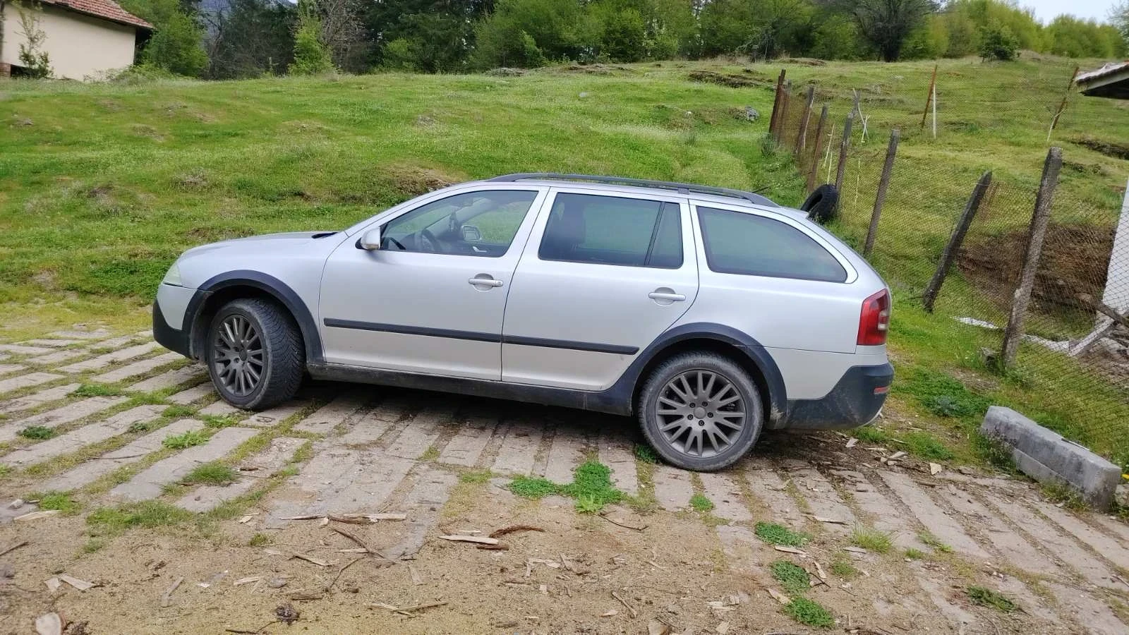 Skoda Octavia Scaut, снимка 3 - Автомобили и джипове - 54812269